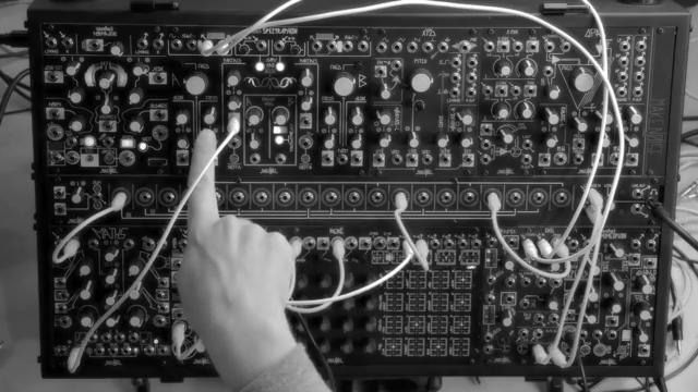 MAKEN0ISE Spectrophone: Subterrane Grooves von Chaos zu Kontrolle