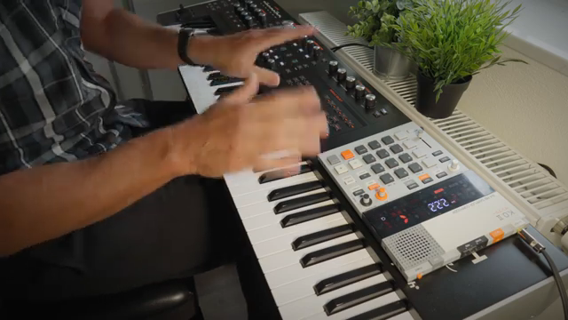 Die Demos sind komplett improvisiert. Ich habe außer ein paar netten Beats mit 808-Samples nichts vorbereitet.