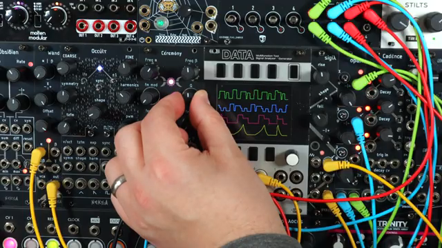 Ich spiele mit Q herum, was – wenn man einen Filter fast bis zur Oszillation pingt – die Resonanz oder Q fast wie ein Decay wirken lässt.