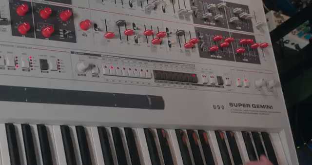 Für mich ergibt ein One-Button-Chorus keinen Sinn, wenn er nicht analog ist.