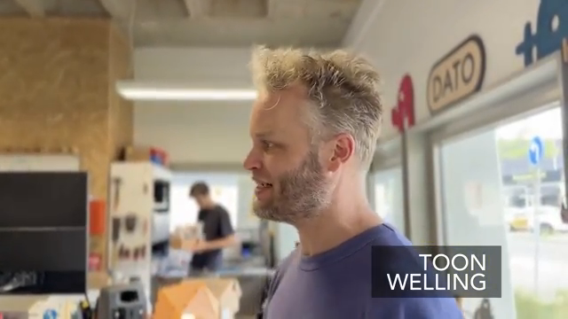 Es geht wirklich um Zugänglichkeit und darum, damit spielen zu können, ohne musikalisches Vorwissen oder irgendwelche Vorstellungen von…