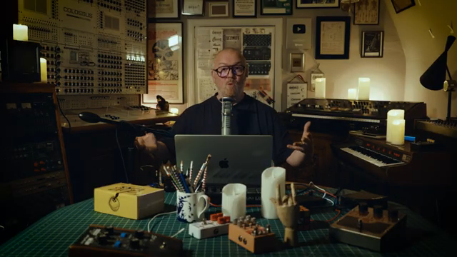 Wir haben ein sehr aktives Forum, auch eines rund um Pocket Strings, das im Videobeschreibung unten verlinkt ist.