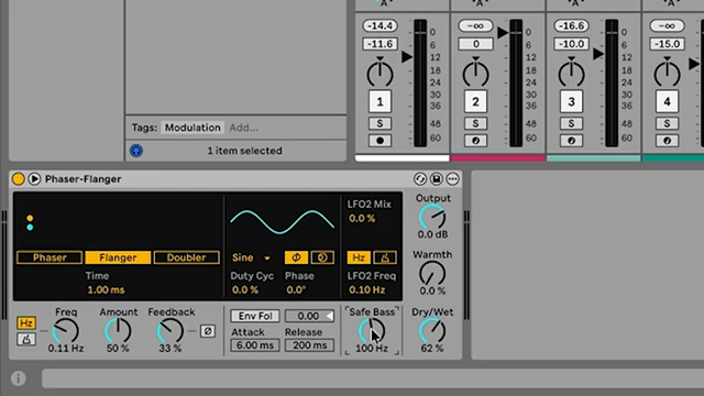 Wir wollen, dass es nur auf die Becken wirkt. Es ist wirklich subtil in den oberen Frequenzen.