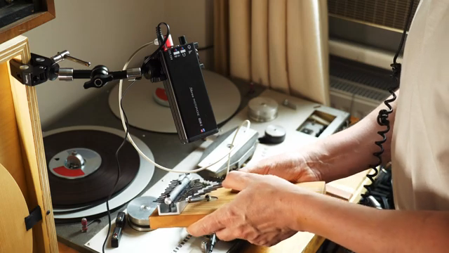 HAINBACH beleuchtet Klang: Das Rare Waves Photophone OCM-2 als Klangprisma