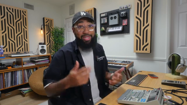 Es gibt ein Firmware-Update, falls ihr das nicht wusstet: Einfach auf die MPC-Sample-Website gehen, anschließen und updaten.