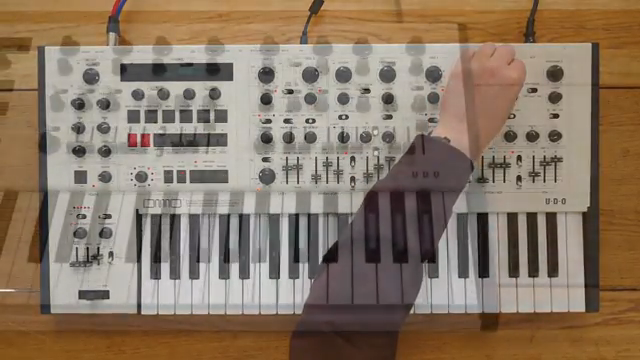 Die Verarbeitung ist über jeden Zweifel erhaben. Alles sieht und fühlt sich absolut hochwertig an, besonders das Display.