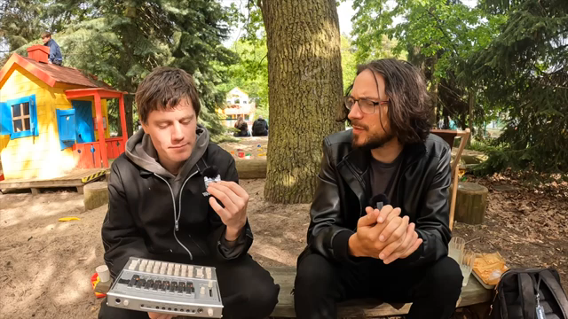 Korg Phase8: Sam Gutman beleuchtet die klangliche Grenze
