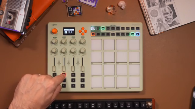 Wenn der Button nach dem Loslassen leuchtet, nennt man das Toggle-Modus.