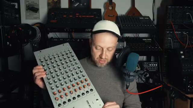 Es geht nicht um ein Drumkit, sondern um Sequenzen und elektronische Musikproduktion sowie das Erstellen und Designen und Synthese von…