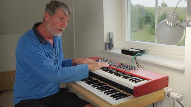 Woody Piano Shack vs. NEO VENTILATOR 2: Leslie aus der Box oder nur mehr Kabelsalat?