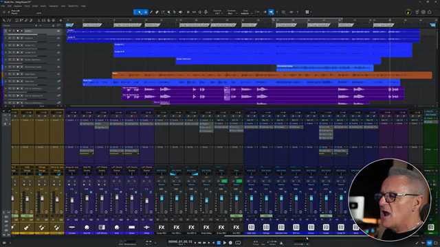 Ich habe quasi schon Submixe erstellt – für Drums, Streicher, Harmonie-Vocals.
