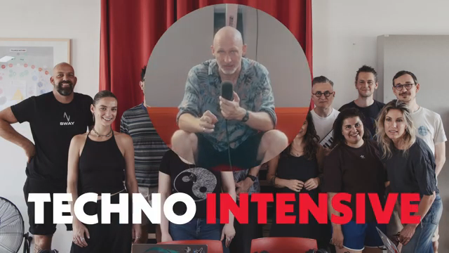 Die Idee war, 10 Leute aus aller Welt einzuladen, eine Woche lang in einem Raum zu verbringen und basically den ganzen Tag Techno zu machen.