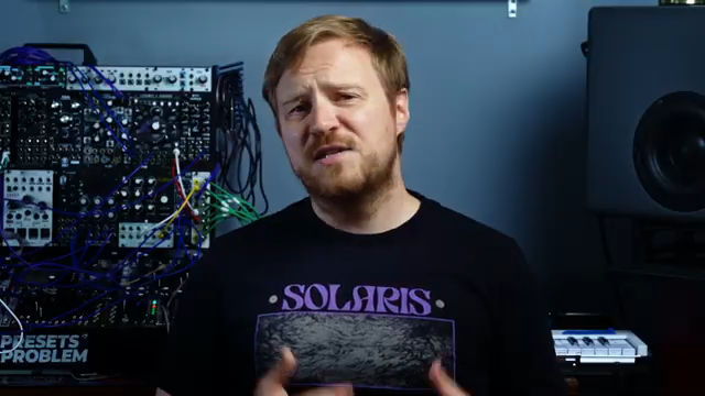 Es ist ein Lowpass-Gate mit noch ein paar anderen Tricks im Ärmel... oder durch die Öffnung?