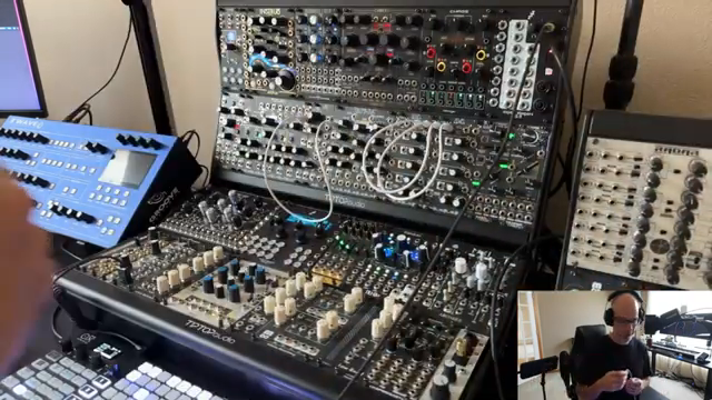 Das ganze Konzept von Modular kommt einfach daher, dass man Synthese versteht – was sind die Bausteine der Synthese? Das musst du lernen…
