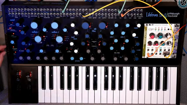 Ich mag diese Legato-Transpose-Funktion. Wenn mir das gefällt, kann ich das Pattern einfach per Note transponieren.