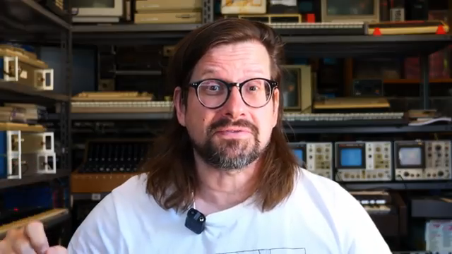 Synthesizer dort haben keine Filter und ahmen in keiner Weise natürliche Instrumente nach.