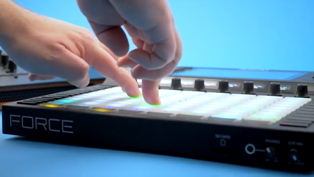 Das Erstaunliche am Log SDK ist, dass trotz dieser Einschränkungen die Klangvielfalt und Texturen des XD das meiste aus klassischen Synths…