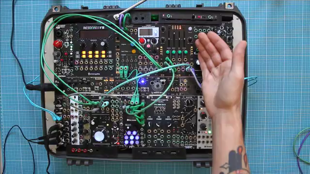 Meska’s Glitchy Feedback Patch: Typhoon & Warps drehen voll ins Sci-Fi ab
